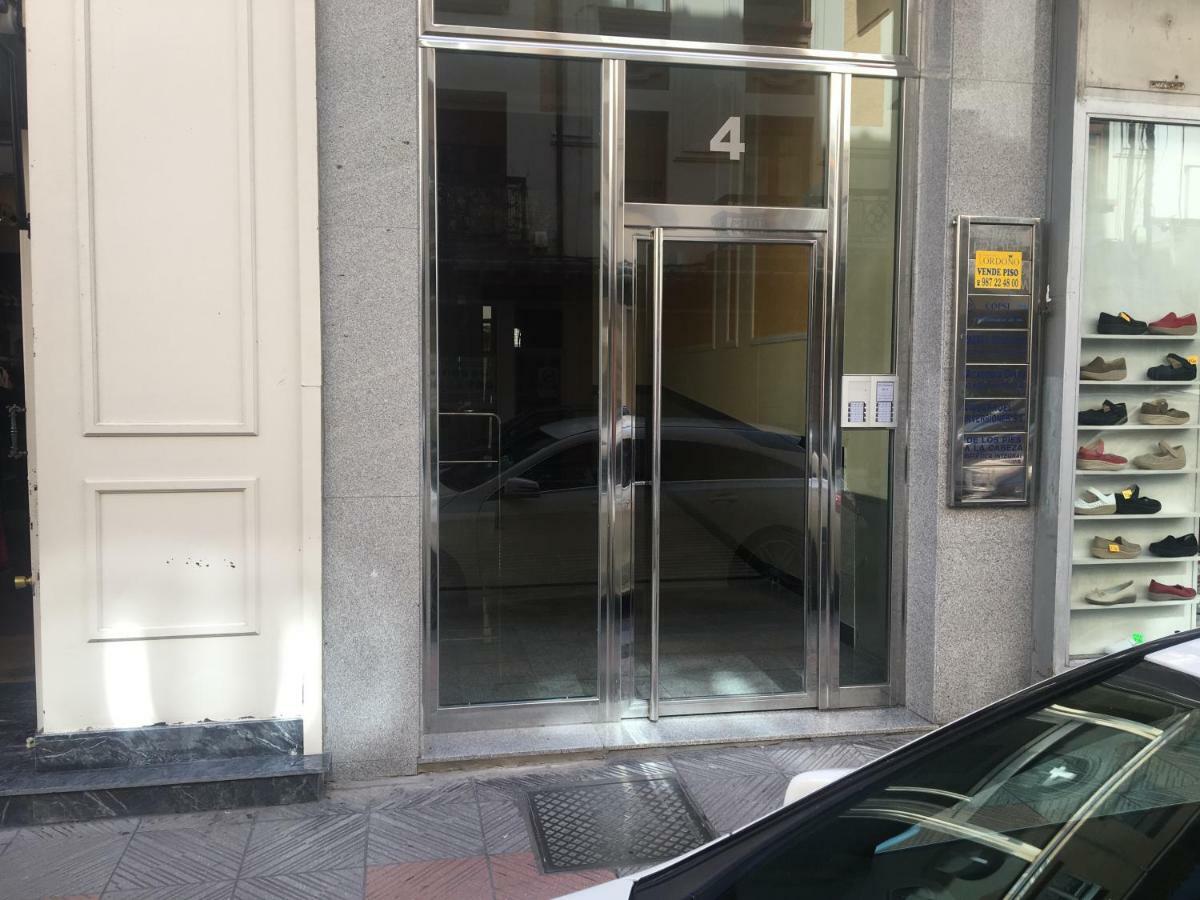 Apartamentos Gyc Viviendas Deluxe Leão Exterior foto
